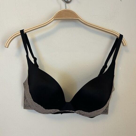 Victoria Secret Push-Up Bra Size 34D Black Underwired‎ Black Cream Lace - Picture 1 of 4